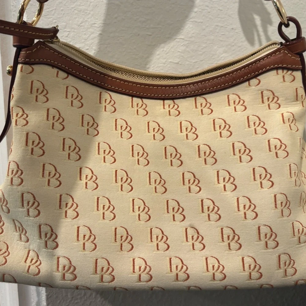 Dooney & Bourke Cream and Brown Hobo Bag EUC - Picture 3 of 5